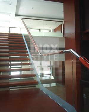 Inox Style - Scari, balustrade si confectii din inox